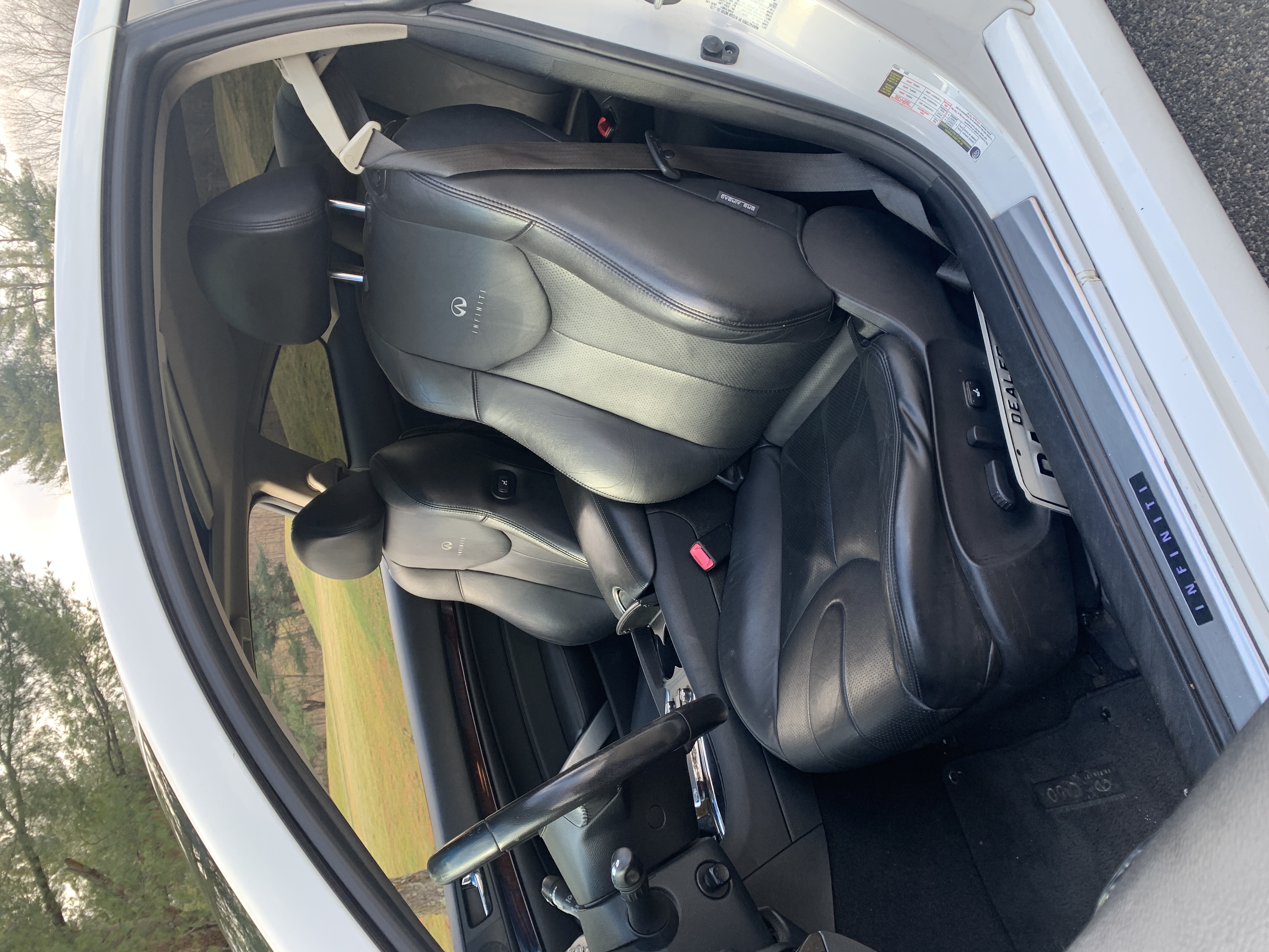 2014 Infiniti Coupe Q60 3.7 AWD 133K 330HP LOADED Excellent Condition SPORT TRIM -  Modern Tech - Serious VQ Power — photo 16